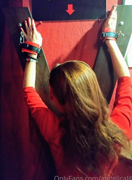 angelicalil naked star img
