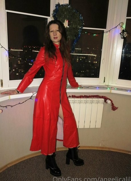 angelicalil naked actress pics