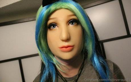 irisdeveraux77 beautiful model pics