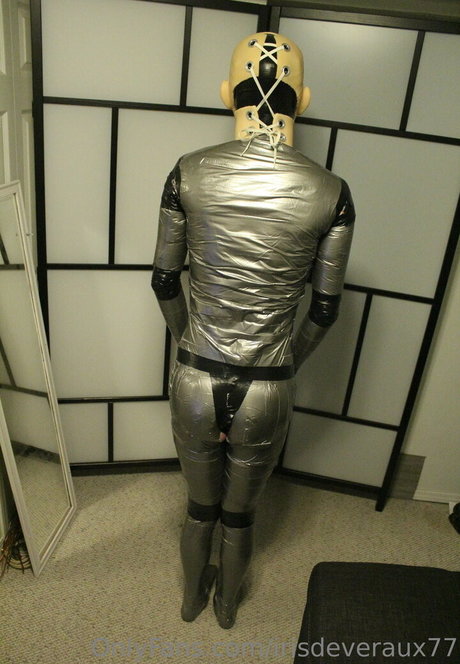 irisdeveraux77 model art pics