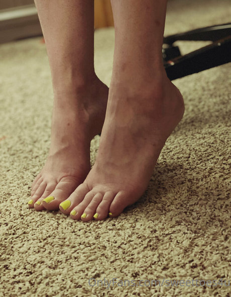 cheerleader nude onlyfans xxx pictures