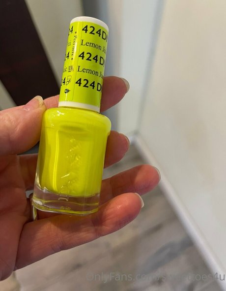 sweettoes4u perfect model photo