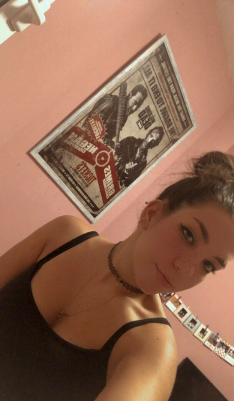 umi isabella Photo Gallery