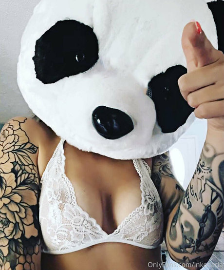 inkedariesgirl star naked image