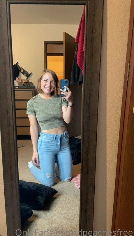 dpeachesfree free model gallery