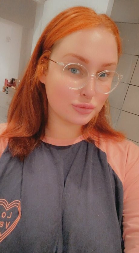 prinnymay erotic pornstar image