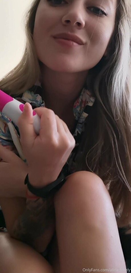 alinalovely porn actress photo