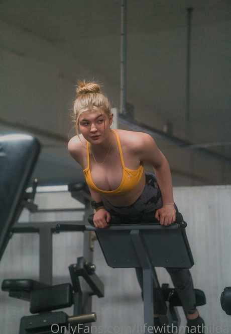 cosplay femboy onlyfans top image