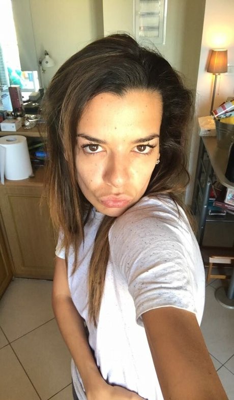 Nikoletta Ralli beautiful actress img