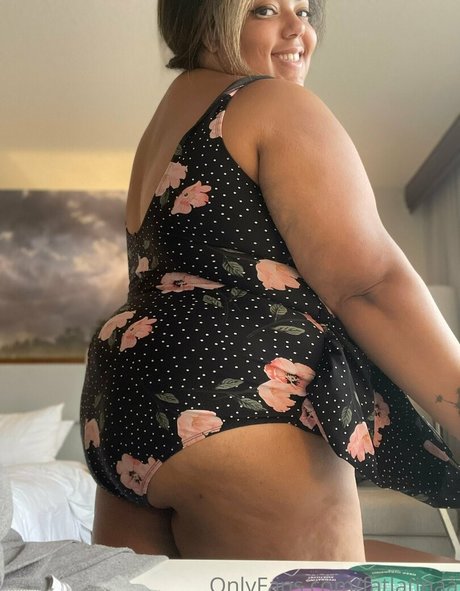 fatlatinaa art star photos