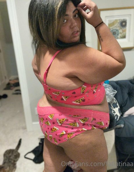 fatlatinaa free model photo