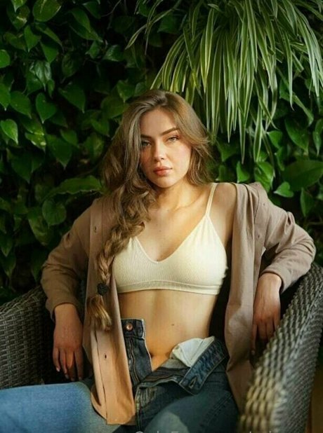 aria xxx model adult pic