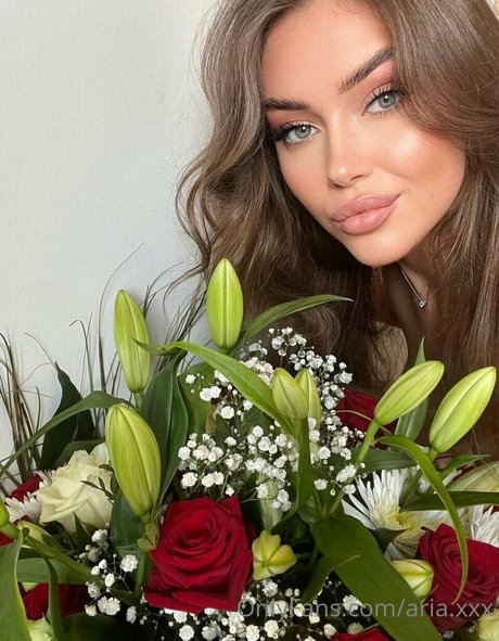 aria xxx art pornstar pictures