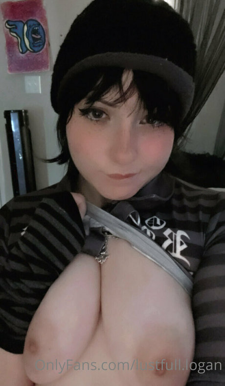 lustfull logan pornstar adult pic