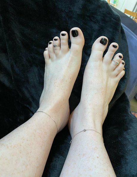 sicksadsarahh nudes star photos