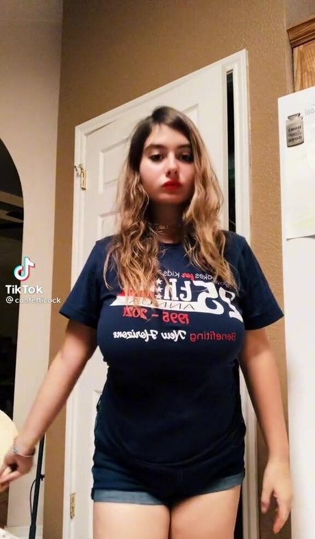 Vangie nice actress pics