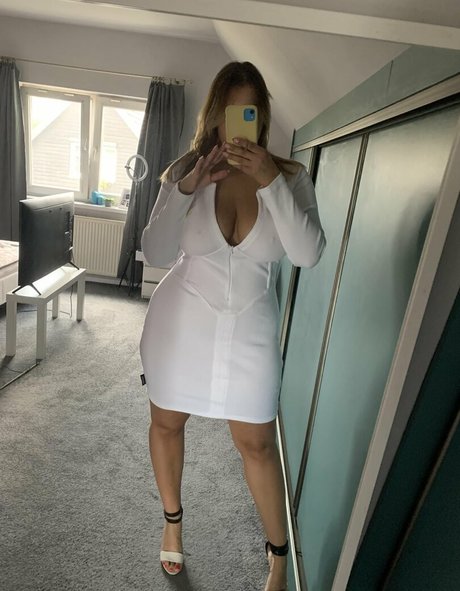 leather leggings onlyfans top image