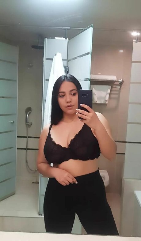 Toomuchtumbao model porn pictures