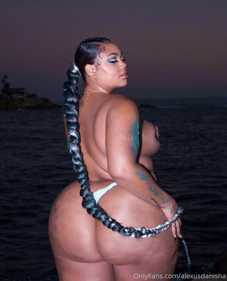 alexusdanisha model nudes photos