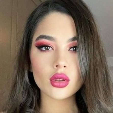 Annaartsv nudes actress img