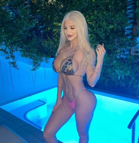 Laura Blake Hahnel pornographic model galleries