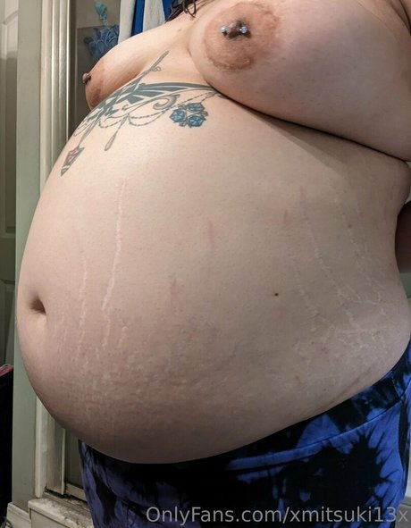 hairy pregnant onlyfans pornographic images