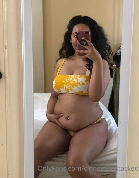 cinnamonstacked pornstar hot pictures