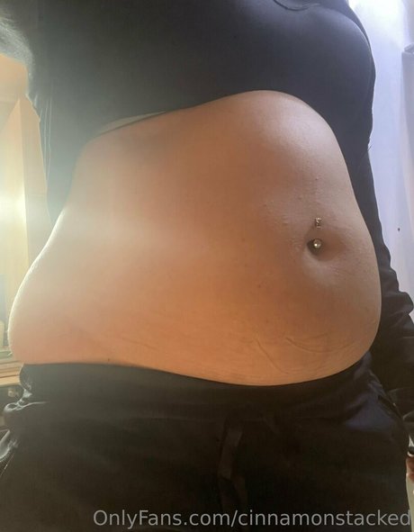 cinnamonstacked model nude archive