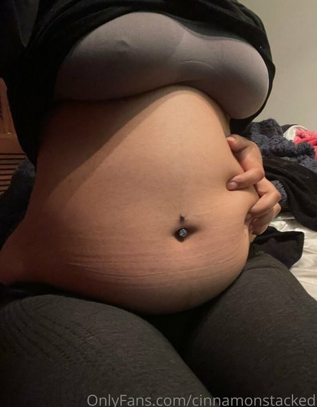 cinnamonstacked model nudes pictures