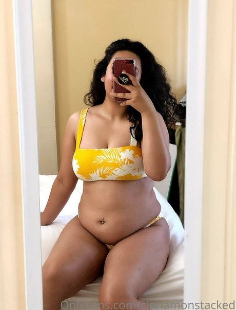 cinnamonstacked hot pornstar picture