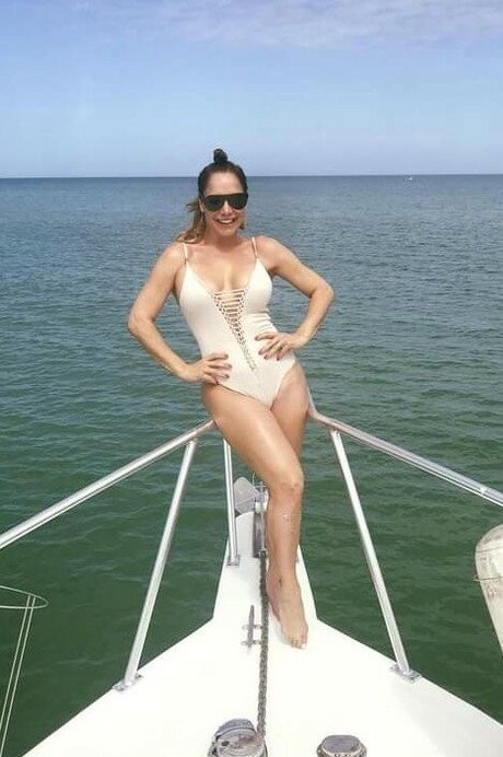 Lis Vega star naked archive