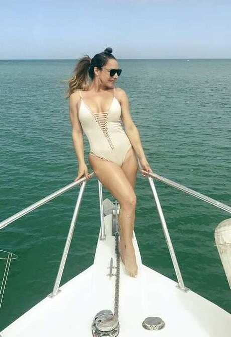 Lis Vega pornographic model galleries