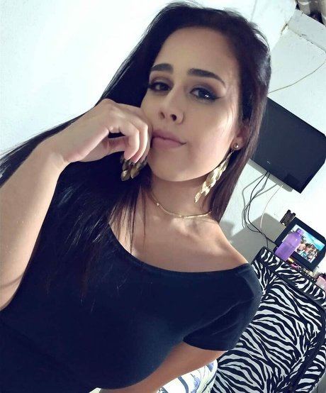 millenecarolina pornstar nude photo