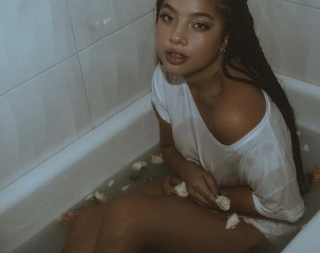 Kiana Lede art pornstar picture