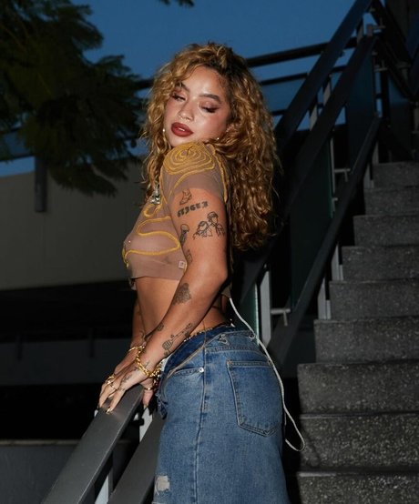 Kiana Lede exclusive star gallery