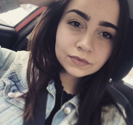 Steffi Spindler model free image