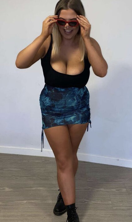 Alexandra Spencer star pretty picture