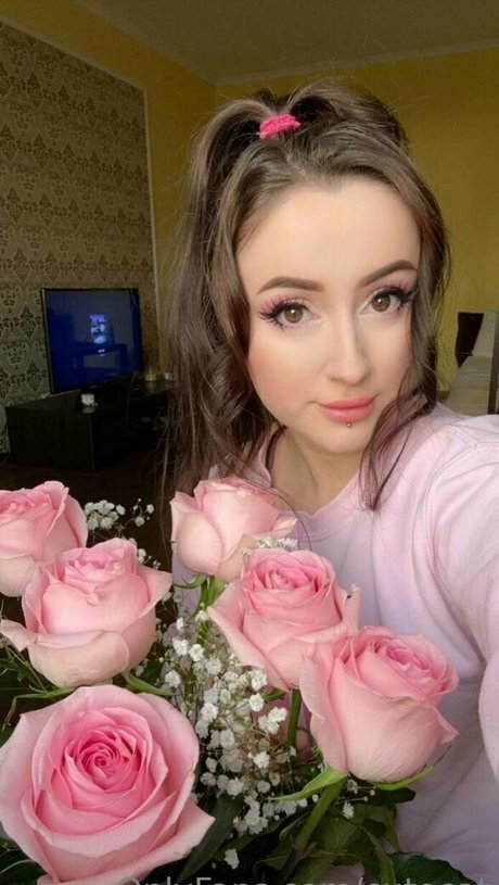 Cutecat model free pics