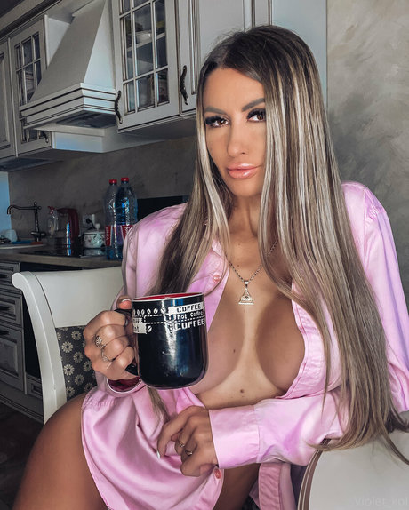 vitaplayboyvip model art image