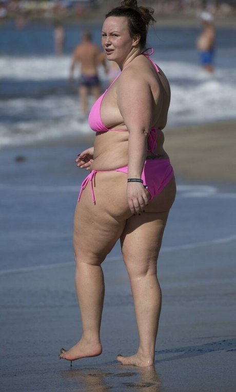 Chanelle Hayes nude star images