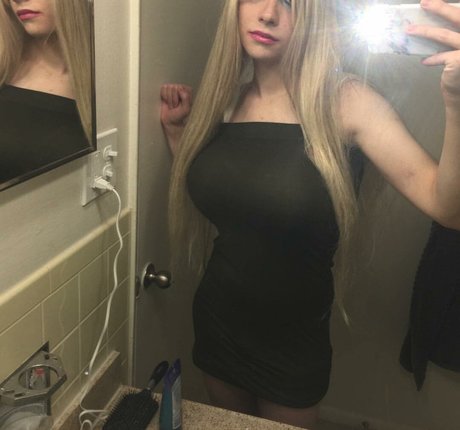 Krystal Syx pornstar art pics