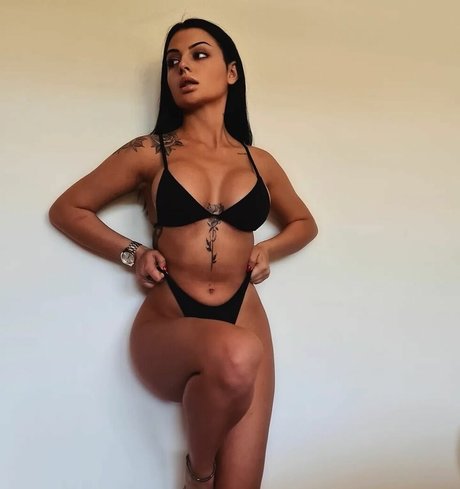 thick latina milf onlyfans free nude img