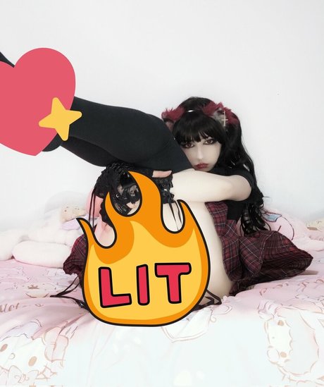 Momobaramomo model pornographic pictures