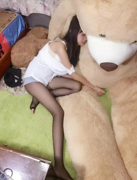 cdxun naked pornstar pic