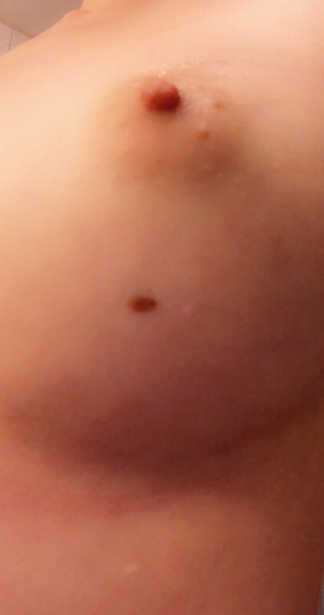 hot wet lilly best star img