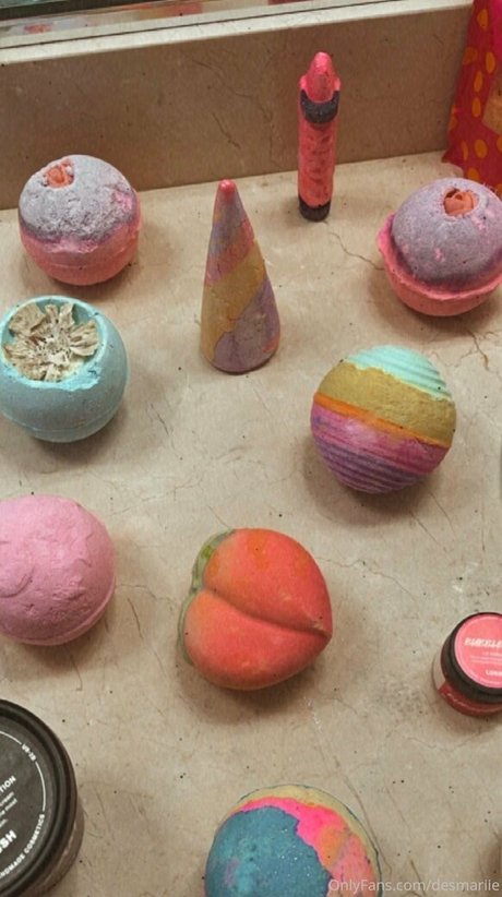 desmariie naked pornstar pic