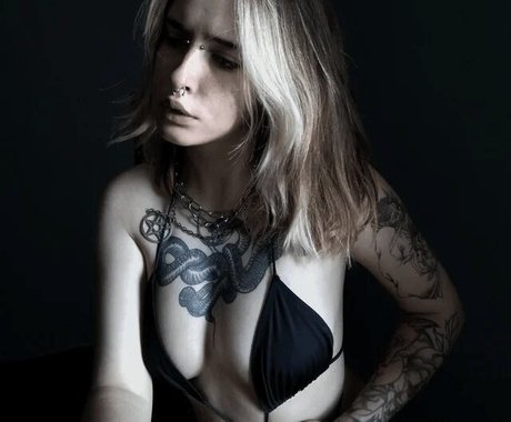 Satana 7 hot star archive