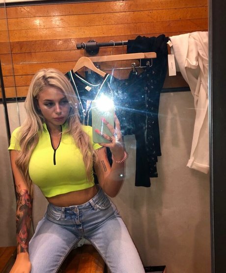 hairy armpits onlyfans nudes photos