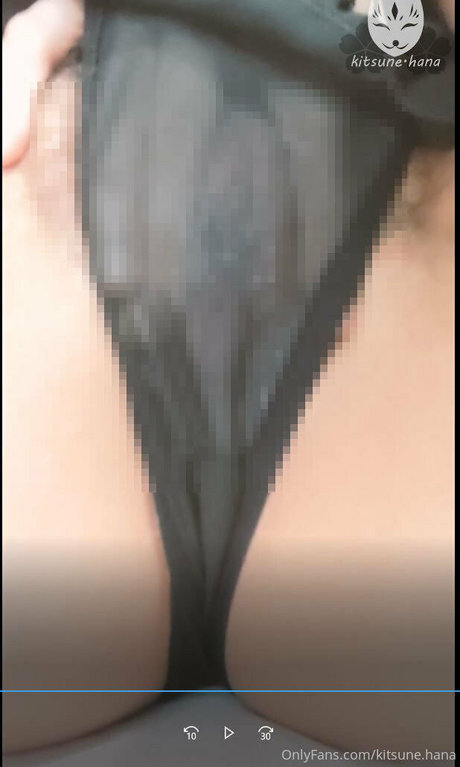 kitsune hana naked model photo