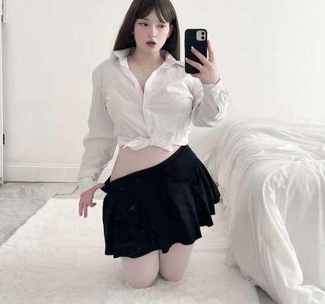 emidoll sexy star photo